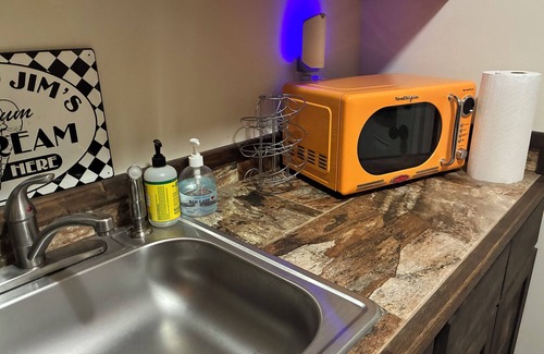 Covington Cabin | Cabin-like 1 bedroom 10 minutes from downtown Covington