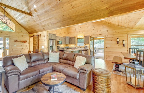 Mineral Bluff Cabin | Cabin Near Blue Ridge w/Fire Pit & Large Deck