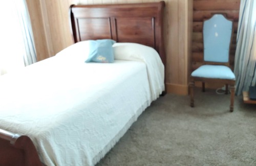 Scobey Cabin | Cabin near Enid Lake