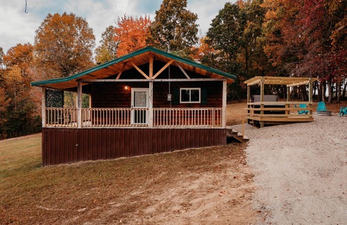 Wellington Cabin | Cabin near RRG & Cave Run Lake!