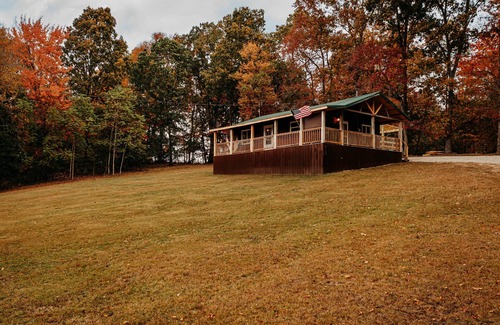Wellington Cabin | Cabin near RRG & Cave Run Lake!