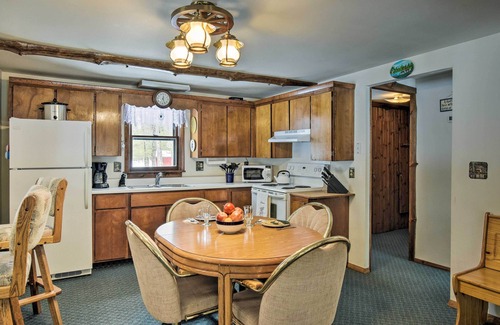 Brazeau Cottage | Cabin Near to Lakes, Atving, Skiing & Natl Forest
