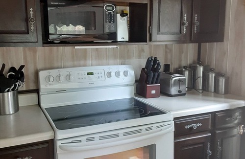 Rapid City Cabin | Cabin nestled in the Pines near Lake Pactola! ATV trails! Mt Rushmore! WI-FI