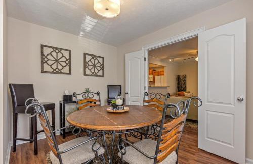 Cartersville House | Cabin Style & Cozy Back Deck Near LakePoint PBR