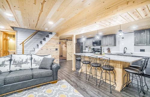 Thompsonville House | Cabin-style home, close to Crystal Mountain, right along the river