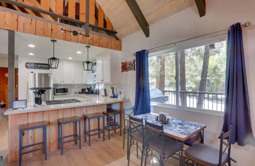 Big Bear City Cabin | Cabin w/Deck, Fire Pit & Big Bear Lake Access!