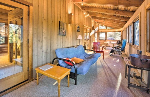 Ardenvoir Cabin | Cabin w/ Hot Tub: 14 Miles to Leavenworth!