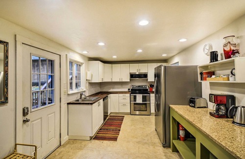 Shelton Cabin | Cabin w/Hot Tub, 25 Mi to Olympic Nat'l Park