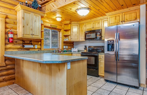 Harbor Village Cabin | Cabin w/Scenic Views, W/D, Central AC, WiFi, Deck, Ping-Pong, and Gas Grill