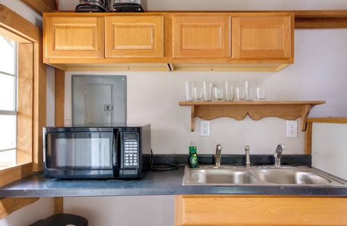 Blissfield Apartment | Cabin w/Trail Access to Mohican River