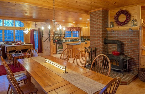 Greenwood House | Cabin w/Views, Grill, Sauna, Pool Table, Games
