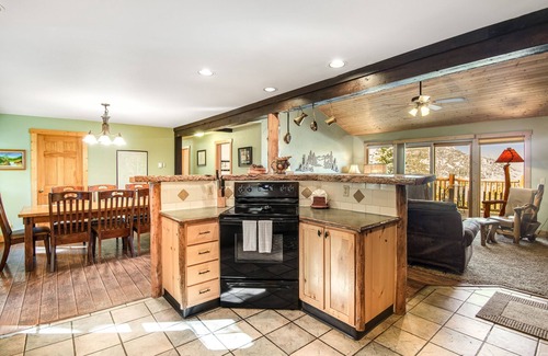 Estes Park Cabin | Cabin with an amazing mountain view, gas fireplace, two decks, & WiFi