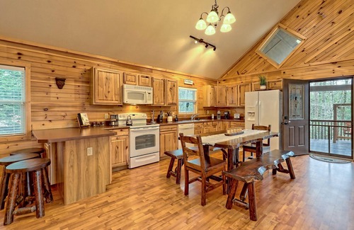 Sautee Nacoochee Cabin | Cabin with hot tub firepit fireplace and game room area!near Helen
