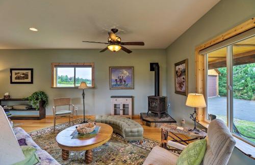 Columbia Falls House | Cabin with Porch and View about 19 Mi to West Glacier