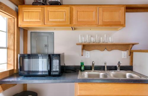 Blissfield Apartment | Cabin with Trail Access to Mohican River
