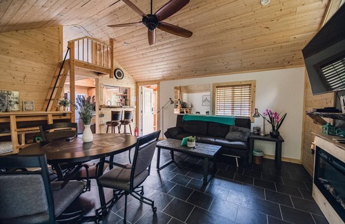 Port Angeles Cabin | Cabin - Wood Nestled King Cabin Near Olympic National Park