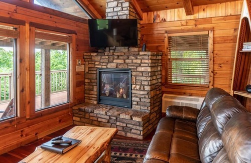 Ponca Condo | Cabin X w/Hot Tub & Beautiful Views
