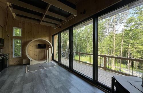 Eastman House | Cabin Zoobox 79