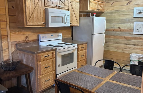 Cullman Cabin | Cabin’s A & B ~ Smith Lake Alabama