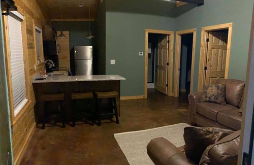 Wilsonville Cabin | CABINS OF LAY LAKE AT BEESWAX CABIN #5