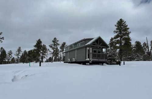 Williams Ski Chalet | Cabins with a Mountain view 4A
