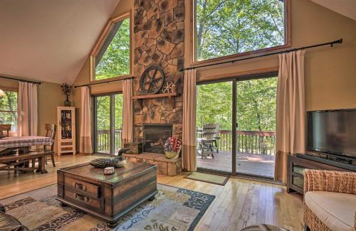 Great Cacapon House | Cacapon River Cabin with Private River Access!
