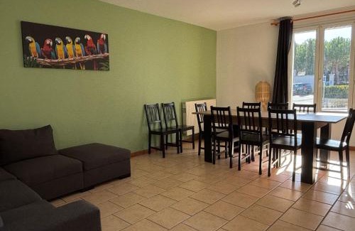 Saint-Aignan House | Cacatoès