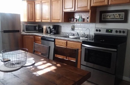La Verkin House | Cackelberry Roost, Zion, just a quick 22-min drive away, Great for nfamilies.
