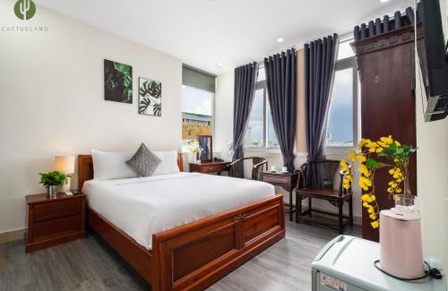 Ba Queo Hotel | Cactusland Hotel Tan Binh Near T3 Station