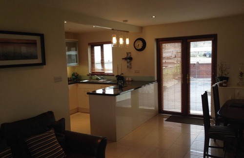 Cahirciveen House | Cahirciveen Marina, Ring Of Kerry, 2bed/2bath House