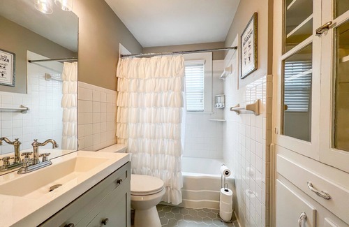 Greer House | Cair Paravel - A Kingdom of Comfort in Greenville
