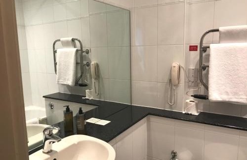 Harrogate Hotel | Cairn Hotel