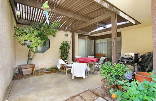 Azusa House | Cal King BR Pet-Friendly self control AC