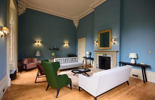 Isle of Lewis Cottage | Calanais (Standard Bedroom) - a lews castle that sleeps 2 guests in 1 bedroom