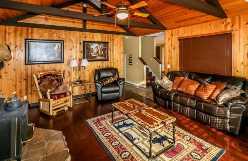 Bass Lake House | Calandri Lakeview House