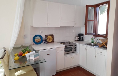 Atsipópoulon Apartment | Calergi Residence 9 - 1BDR/1LVR Stylish Apartment-Pool Paradise - MONTHLY OFFERS