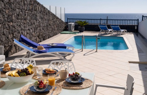 Puerto Calero Villa | CALERO DREAM | 3 bedroom Frontline villa overlooking the Atlantic ocean