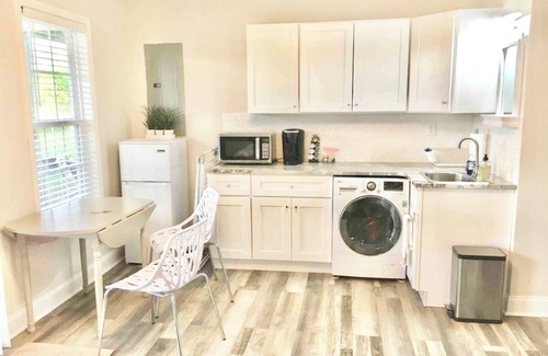 Morehead City Apartment | Calico Escape Water View Studio in Morehead City