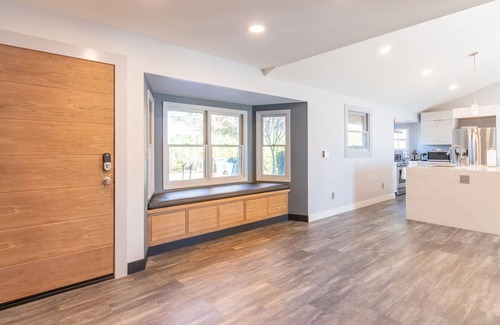 Novato Villa | California Dreaming- Beach Front Villa, SF-Napa wine country.