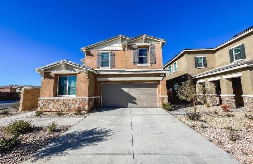 Victorville House | California high desert 3 bedroom retreat
