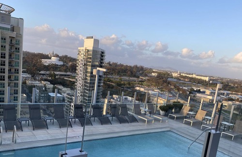 Otay Ranch Apartment | California is Calling ! Cozy and Stylish Apartment - Rooftop Pool*