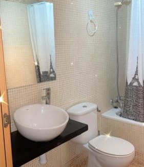 El Gancho Apartment | Calle las armas 105