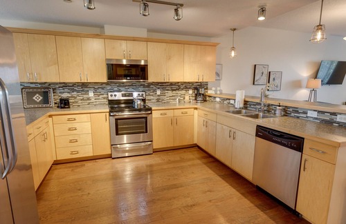 Ocean Shores Condo | Calliope's Seaside Sanctuary Condominium - Oyhut Bay Seaside Village