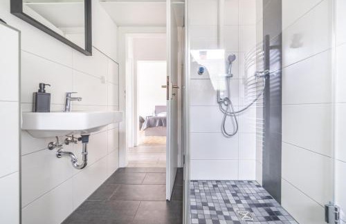 Wesel Apartment | CALM Apartment for 5 Persons l 3 Bedrooms