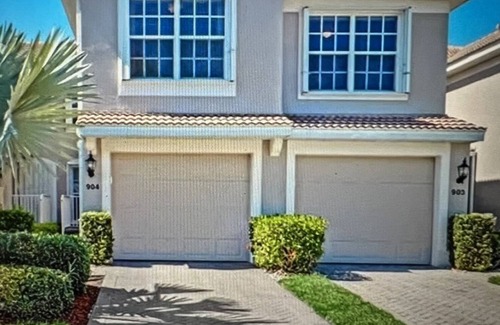 Fort Myers Condo | Calm Condo
