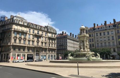 Bellecour - Hotel Dieu Apartment | Calm Lyon Studio 4 people Jacobins-Bellecour