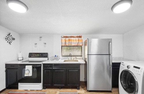 Durant House | Calm & Spacious Retreat Family-Ready Escape