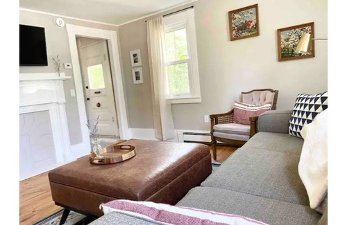Kennebunk House | Calm Townhouse Close to Town & Beaches