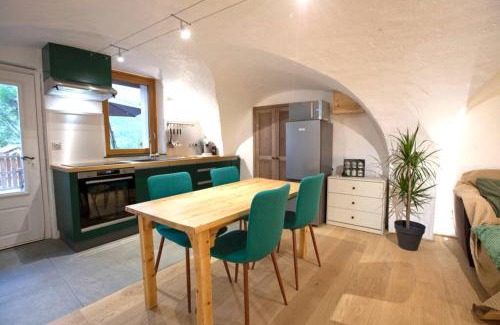 Puy-Saint-Andre Apartment | * CALME ET COZY *WIFI*VUE IMPRENABLE*