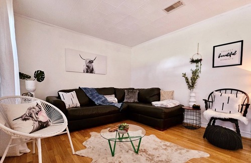 Jonesville House | Calming Yadkin Valley Escape